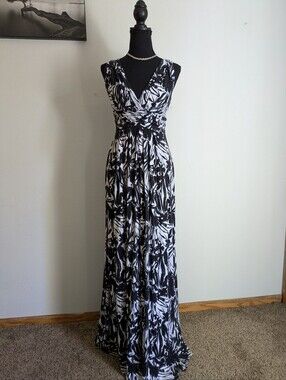 Lemon Tart Black & White Abstract Floral Maxi Dress - Size S